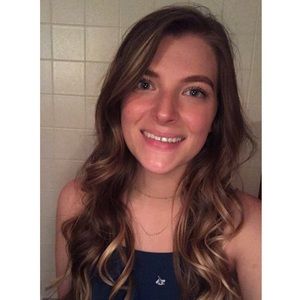 Meet your Posher, Brenna